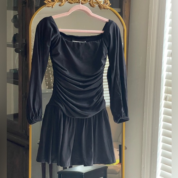 NWT Susana Monaco Black Off- The-Shoulder Long Sleeve Ruched Mini Poet Dress - Picture 1 of 10